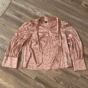 SHEIN Curve Blush Patterned Top